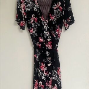 WHBM White House Black Market Reversible Floral Geometric Faux Wrap Dress 10